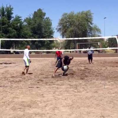 Pittsburgh Steelers' James Harrison, Ryan Shazier, Vince Williams And Robert Golden play Hooverball in Arizona
