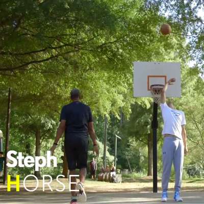 Steph Curry beats father Dell Curry in a game of HORSE